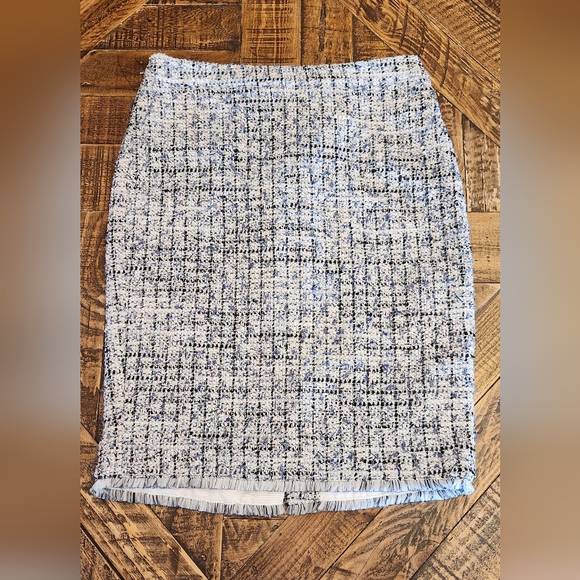 Ann Taylor Tweed Fringe A Line Pencil Skirt Multi Color Blue Pink Size 2P - Picture 1 of 12